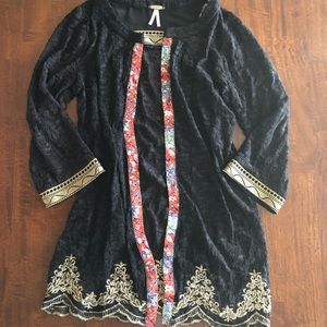 Gimmicks by BKE Lace Cardi Size M GUC